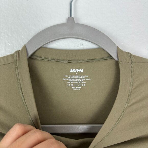 Skims Soft Smoothing Seamless Olive Green T-Shirt M Casual Crew Neck Soft Stretc - Picture 5 of 8